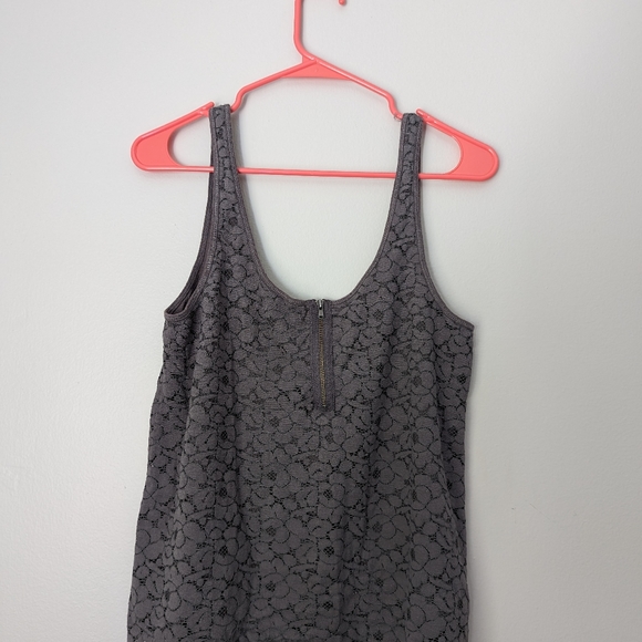 Floral lace tank top gray American eagle size Medium - Picture 5 of 5